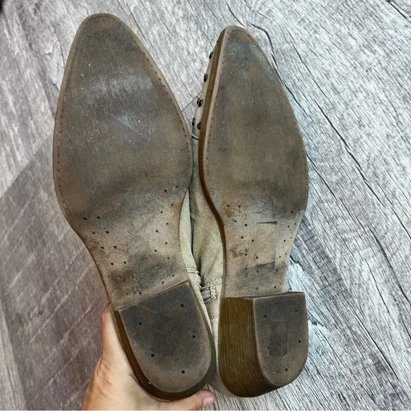 Blowfish Malibu Beige Canvas Studded Zip Bootie Size 9 - Picture 2 of 13